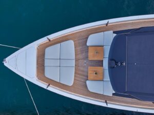 yachtImage_ext_998_27605