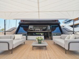 yachtImage_ext_998_27609