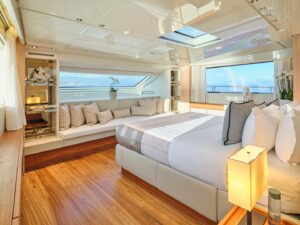 yachtImage_int_936_26473
