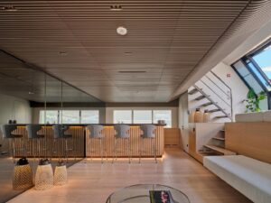 yachtImage_int_998_27588