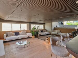yachtImage_int_998_27589