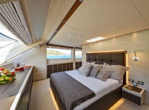 main-deck-cabin-sanlorenzo-yacht