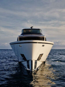 sanlorenzo-88-estia-charter-bow
