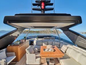 yachtImage_ext_997_26698