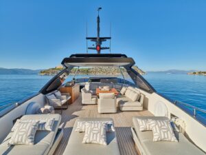 yachtImage_ext_997_26699