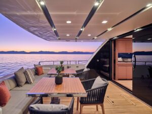 yachtImage_ext_997_26702