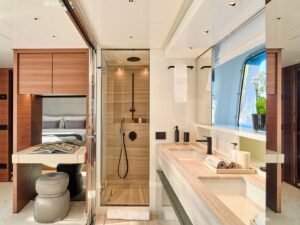 yachtImage_int_997_26711
