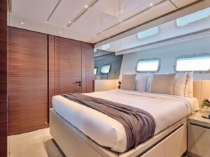 yachtImage_int_997_26712